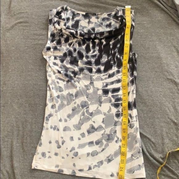 Tahari Ink Blot Sleeveless Blouse/ B&W/ XS - Picture 9 of 9